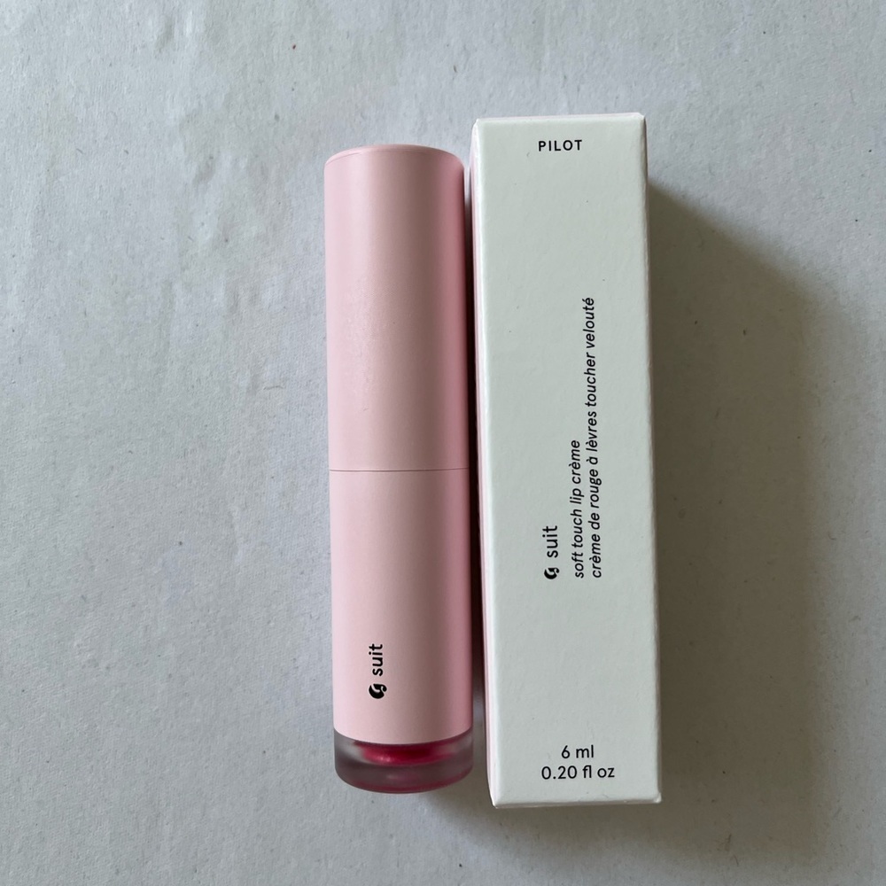 Glossier G Suit Soft touch lip crème color PILOT NWT